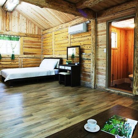 Jeju Joa Log Pension Seogwipo Exterior foto